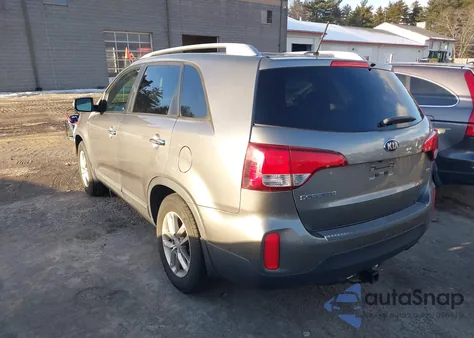 2014 Kia Sorento Lx z USA, uszkodzony, nr VIN 5XYKT4A60EG490127